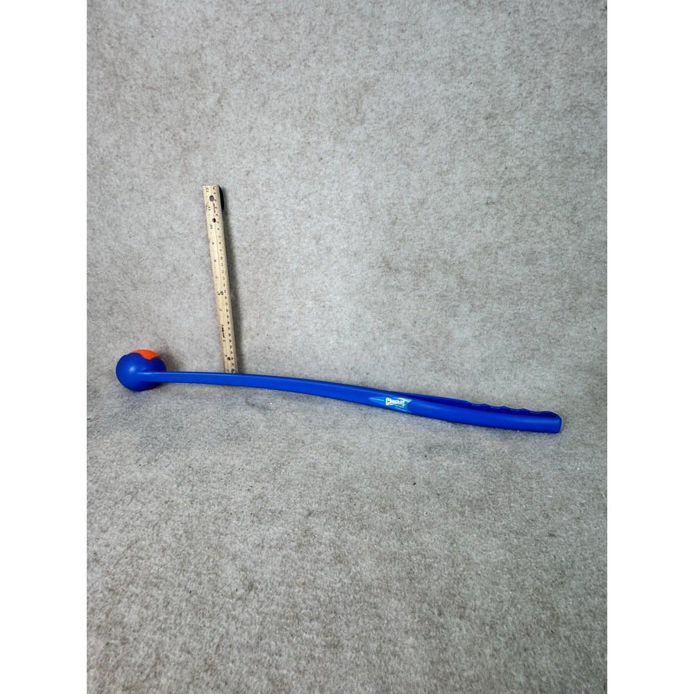 Chuckit! Dog Ball Launcher - Classic 26" with Medium‎ (2.5"), Dog Fetch Ball